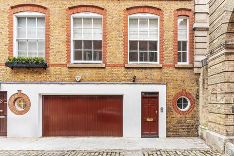 4 bedroom house for sale, Grosvenor Gardens Mews North, London SW1W