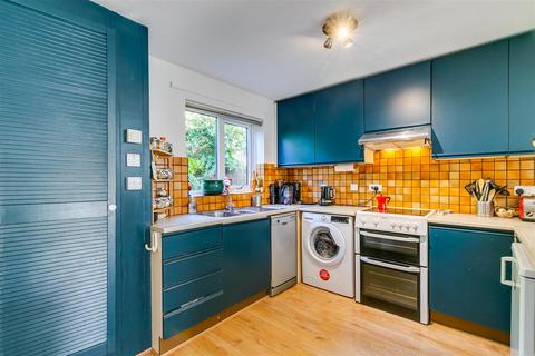 1 bedroom detached house to rent, Wilkinson Way, London, W4