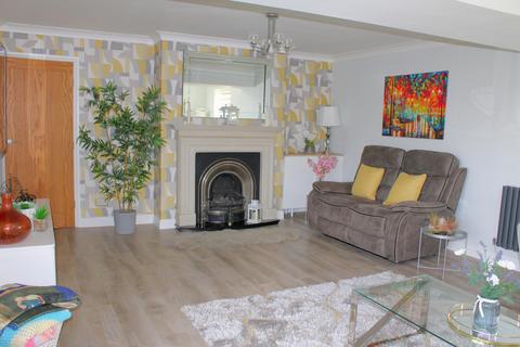 5 bedroom detached bungalow for sale, Marsh Lane, Barnetby, DN38