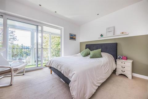 2 bedroom flat for sale, 9 Benellen Avenue, Bournemouth