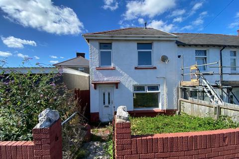 2 bedroom end of terrace house for sale, Greenwood Road, Neath, Neath Port Talbot.