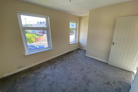 2 bedroom end of terrace house for sale, Greenwood Road, Neath, Neath Port Talbot.