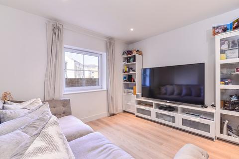 1 bedroom flat for sale, Flambard Way, Surrey GU7