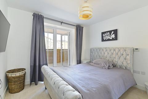 7, Edison House Flambard Way, Godalming, GU7 1FF