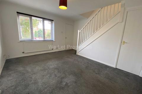 2 bedroom house to rent, Whimberry Close, Salford M5