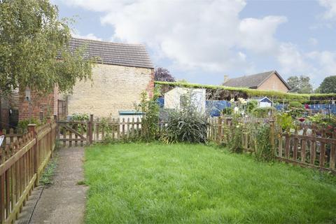 2 bedroom terraced house to rent, Pokas Cottages, Chelveston