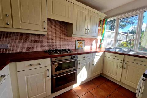 3 bedroom link detached house for sale, March Banks, Rugeley. WS15 2SA