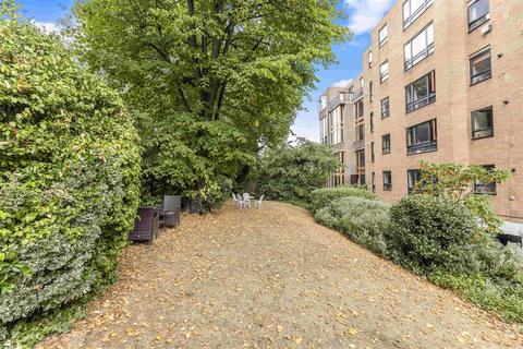 2 bedroom apartment to rent, Upper Park Road, Belsize Park NW3