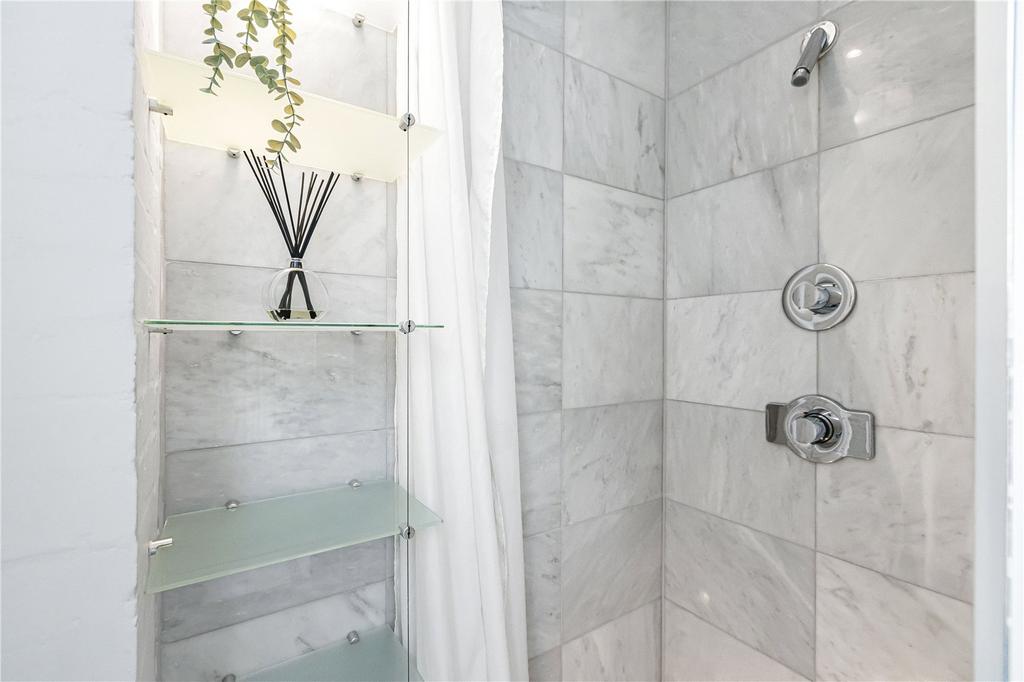 Bathroon