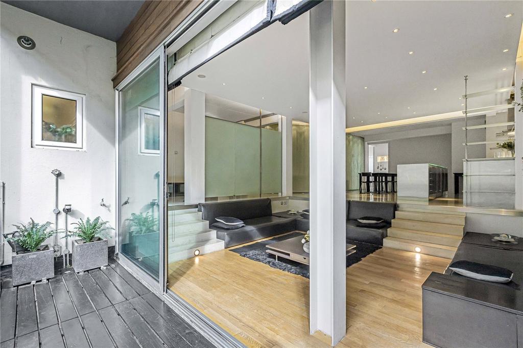 Balcony Reception