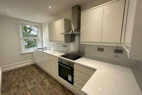 2 bedroom apartment to rent, First Floor Flat, Westcliffe House, Westcliffe Road, Southport, Merseyside, PR8