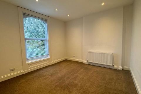 2 bedroom flat to rent, First Floor Flat, Westcliffe House, Westcliffe Road, Southport, Merseyside, PR8