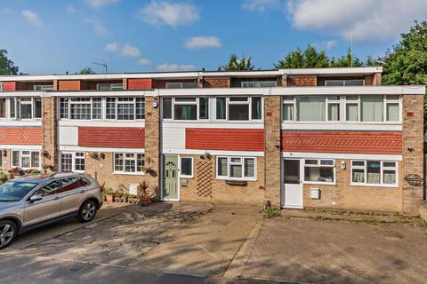 3 bedroom terraced house for sale, Gleneagles Close, Staines-Upon-Thames TW19