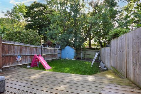 3 bedroom terraced house for sale, Shalfleet Close, Eastbourne