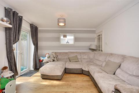 3 bedroom terraced house for sale, Shalfleet Close, Eastbourne