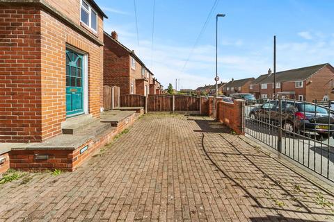 3 bedroom semi-detached house for sale, Manor Road, Leeds LS26