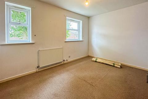 2 bedroom terraced house for sale, Howden Way, Wakefield WF1