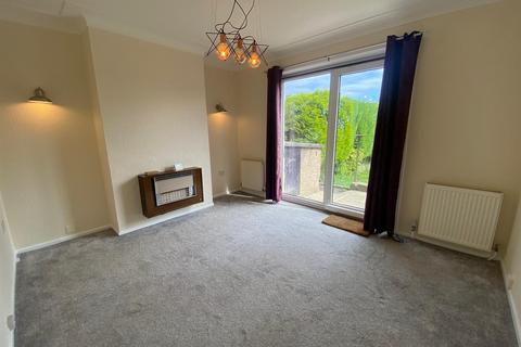 3 bedroom semi-detached house to rent, Blackley Road, Elland, Halifax