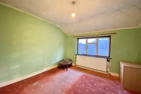14 Willow Tree Lane, Hayes, UB4 9BB