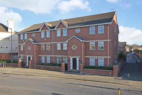 2 bedroom flat to rent, Barbican Road, York, North Yorkshire, YO10