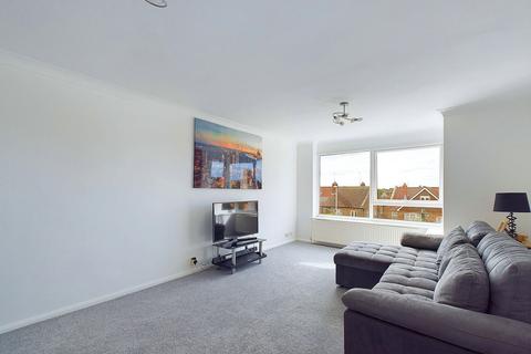 2 bedroom flat for sale, Westview Court, Heene Road, Worthing BN11 4PN