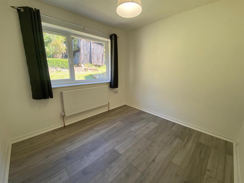 BEDROOM.jpg