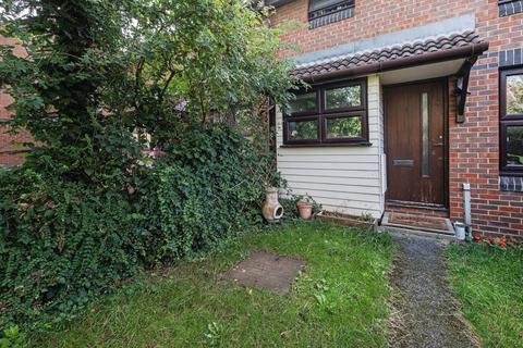 9 Coopers Close, London, E1 4BB
