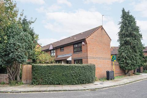 9 Coopers Close, London, E1 4BB