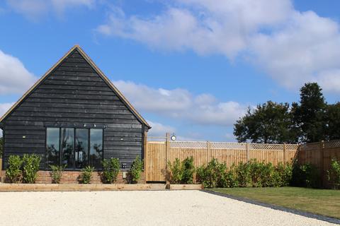 4 bedroom barn conversion to rent, , Birds Green, Ongar, Essex, CM5