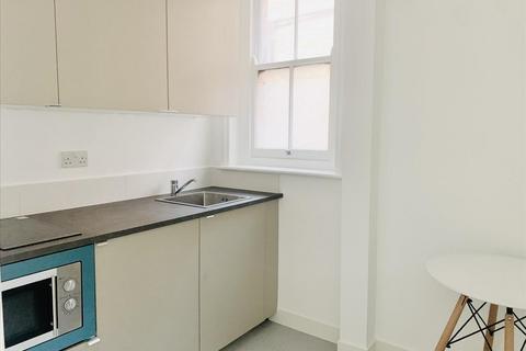 Studio to rent, New Broadway, Ealing, London, W5