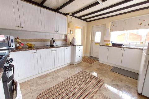 60 Areley Common, Stourport-on-severn, DY13 0NQ