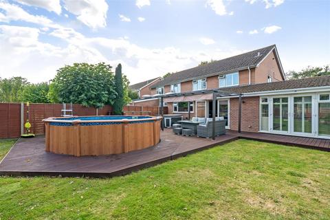 5 bedroom semi-detached house for sale, Manor Road, Hayling Island PO11