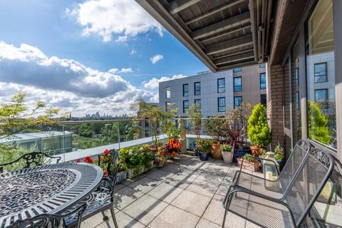 3 bedroom apartment for sale, Devan Grove, London, N4