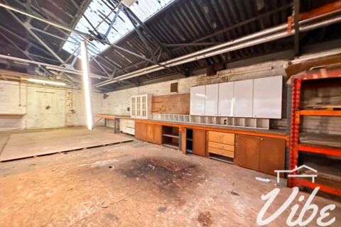 Warehouse to rent, Albert Road, London N22