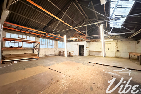 Warehouse to rent, Albert Road, London N22