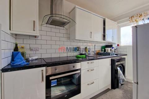 3 bedroom maisonette to rent, Church Road, Ashford TW15