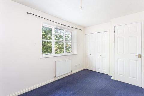 24 Tawny Close, London, W13 9LX