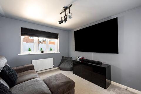 12 Becketts Lane, Steeple Claydon, Buckingham, MK18 2GQ