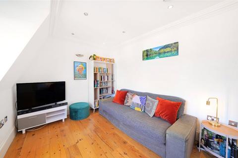 Flat 7, 3 Alexander Road, London, N19 3PF