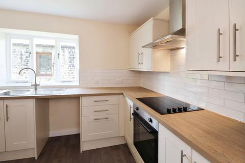 2 bedroom house to rent, Calverley Cutting, Bradford, West Yorkshire, UK, BD10