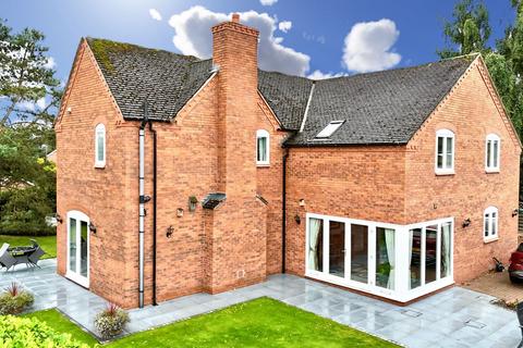 4 bedroom detached house for sale, Cheshire Street, Audlem, CW3