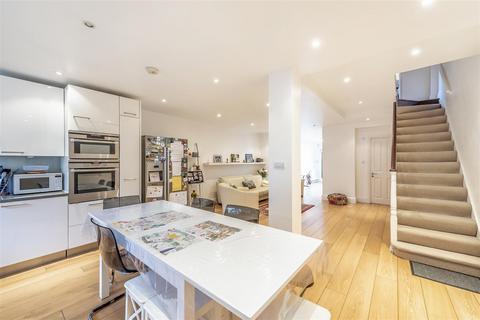 4 bedroom house to rent, Belsize Road, Swiss Cottage, NW6