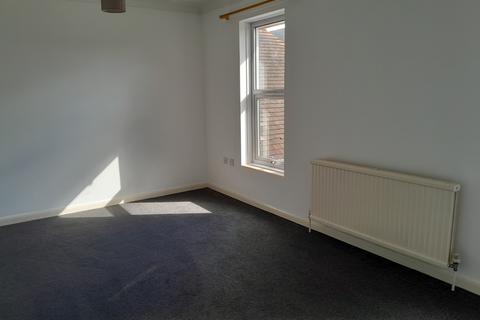 1 bedroom flat to rent, Crescent Road, Felixstowe