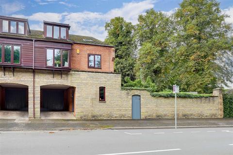 4 bedroom townhouse for sale, Redcliffe Road, Mapperley Park NG3