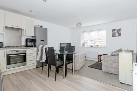 2 bedroom maisonette for sale, Gladiolus Grove, Worthing