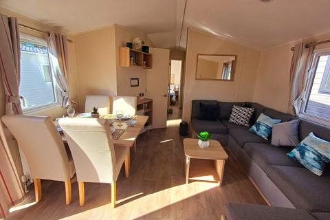 4 bedroom static caravan for sale, Broadland Sands Holiday Park