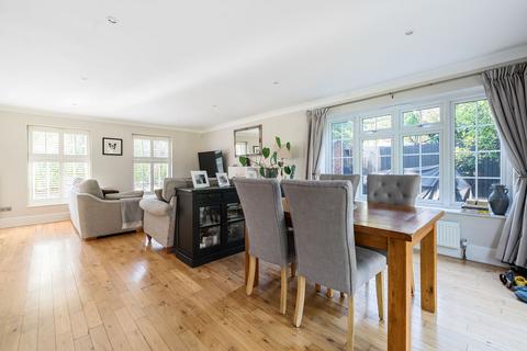 12 Illingworth, Windsor, SL4 4UP