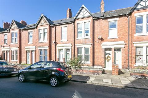 3 bedroom flat to rent, Sandringham Road, South Gosforth