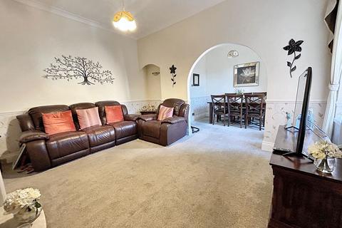 3 bedroom maisonette for sale, Hyde Park Street, Bensham, Gateshead, Tyne and Wear, NE8 4QB