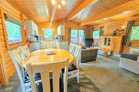 3 bedroom log cabin for sale, Kenwick Park, Louth LN11